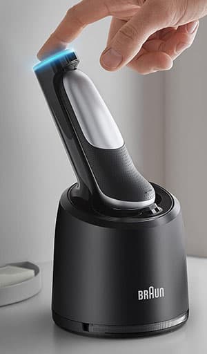 smartcare center of braun series 7 7071cc shaver